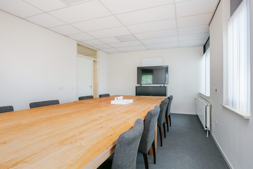 Bedrijfsruimte te huur Popovstraat 4