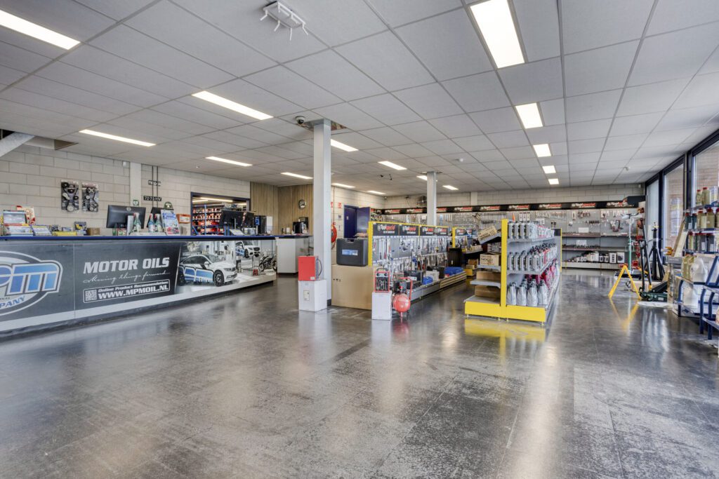 Van Triest Vastgoed te huur Zwolle bedrijfsruimte