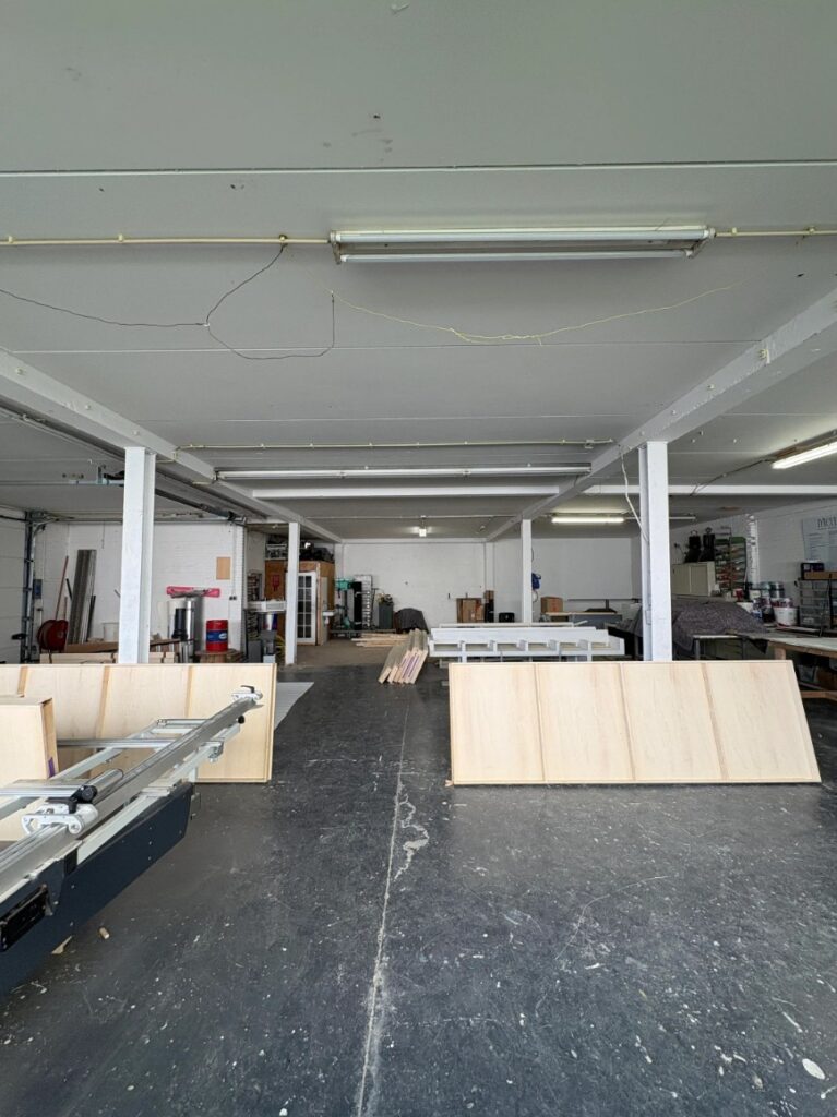 Van Triest te huur W.A. Scholtenstraat 3F bedrijfsruimte