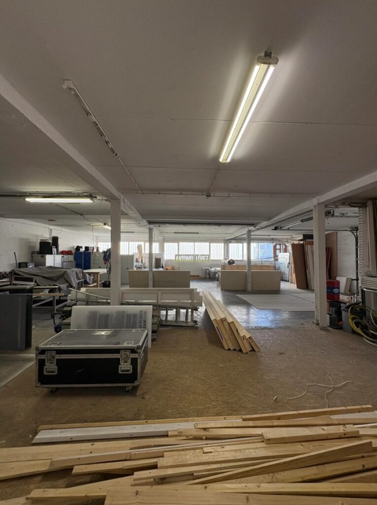 Van Triest te huur W.A. Scholtenstraat 3F kantoorruimte