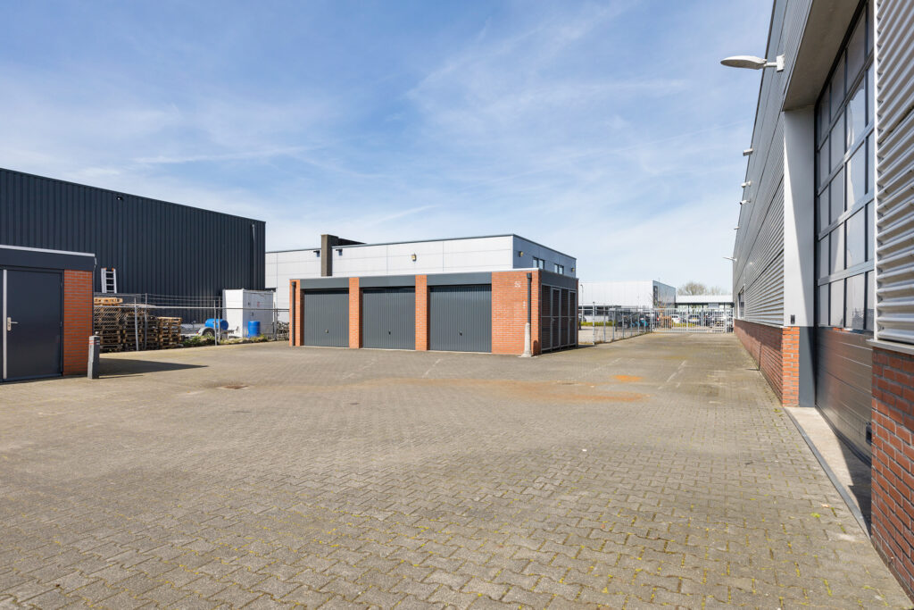 Bedrijfsruimte te huur Zwolle Van Triest